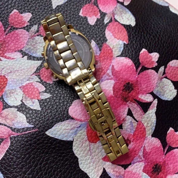 Michael Kors gold tone stainless steal Ladies Watch MK5132 Quartz movement